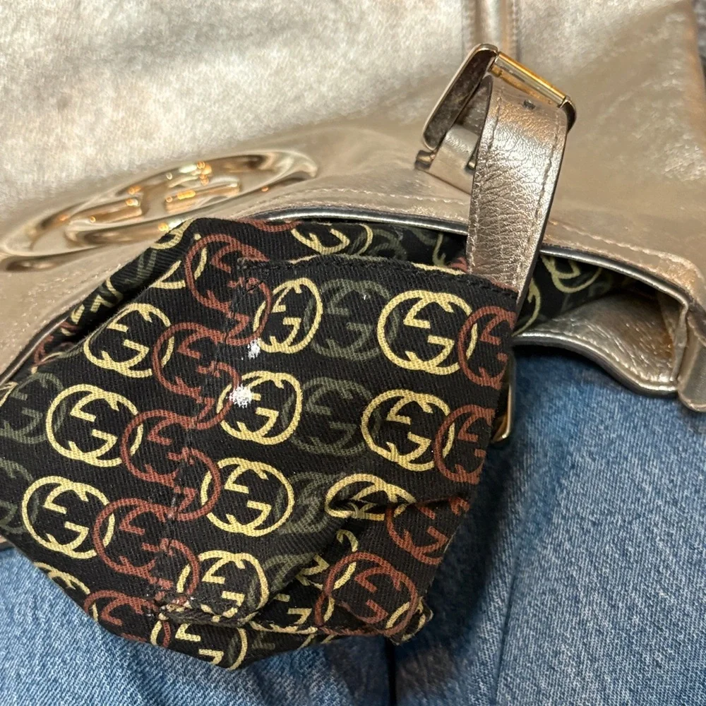 Gucci Metallic GOLD Shoulder Bag - Picture 5 of 6